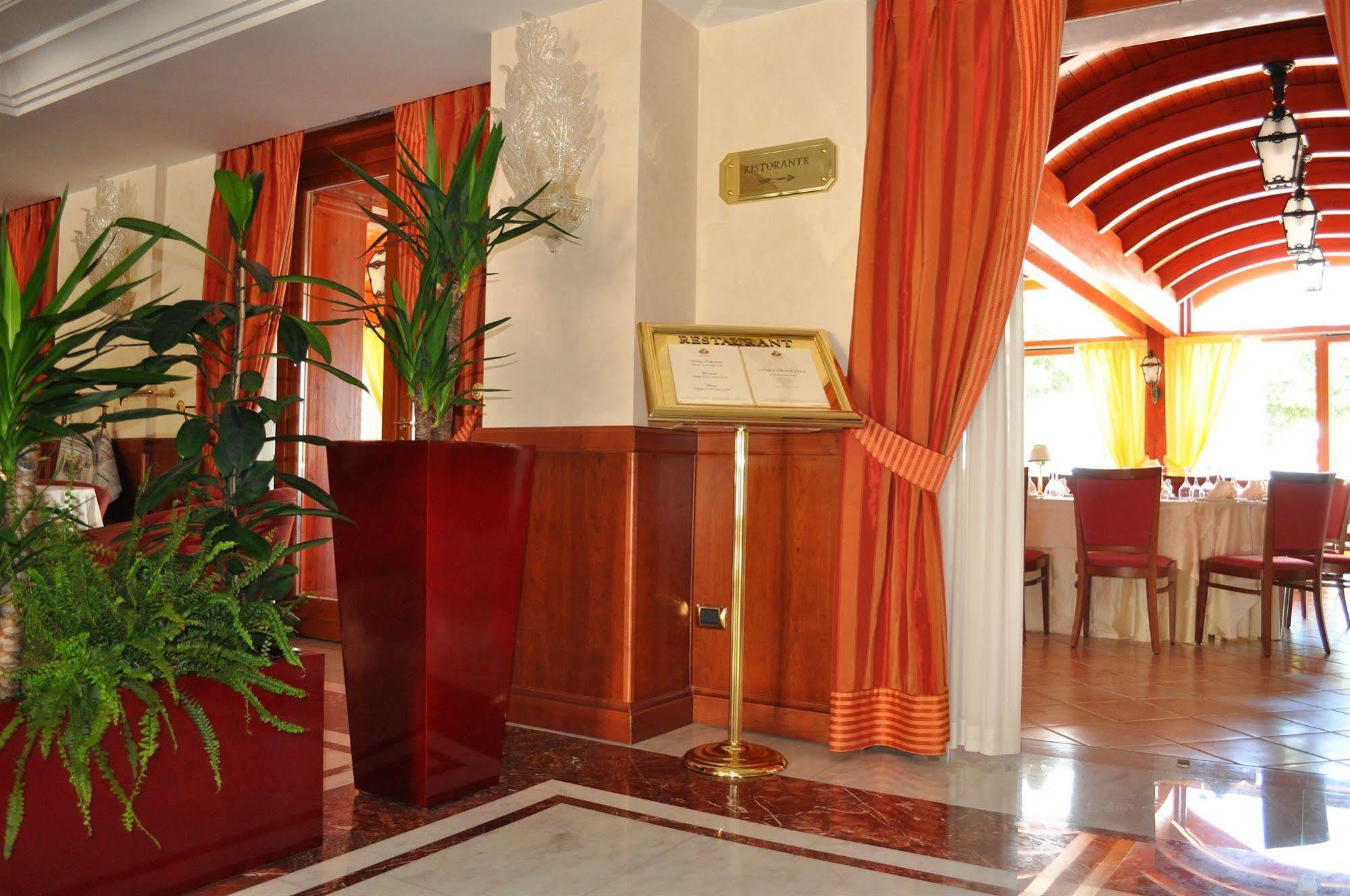 Hotel Ristorante Rossemi San Giovanni Rotondo Exterior photo